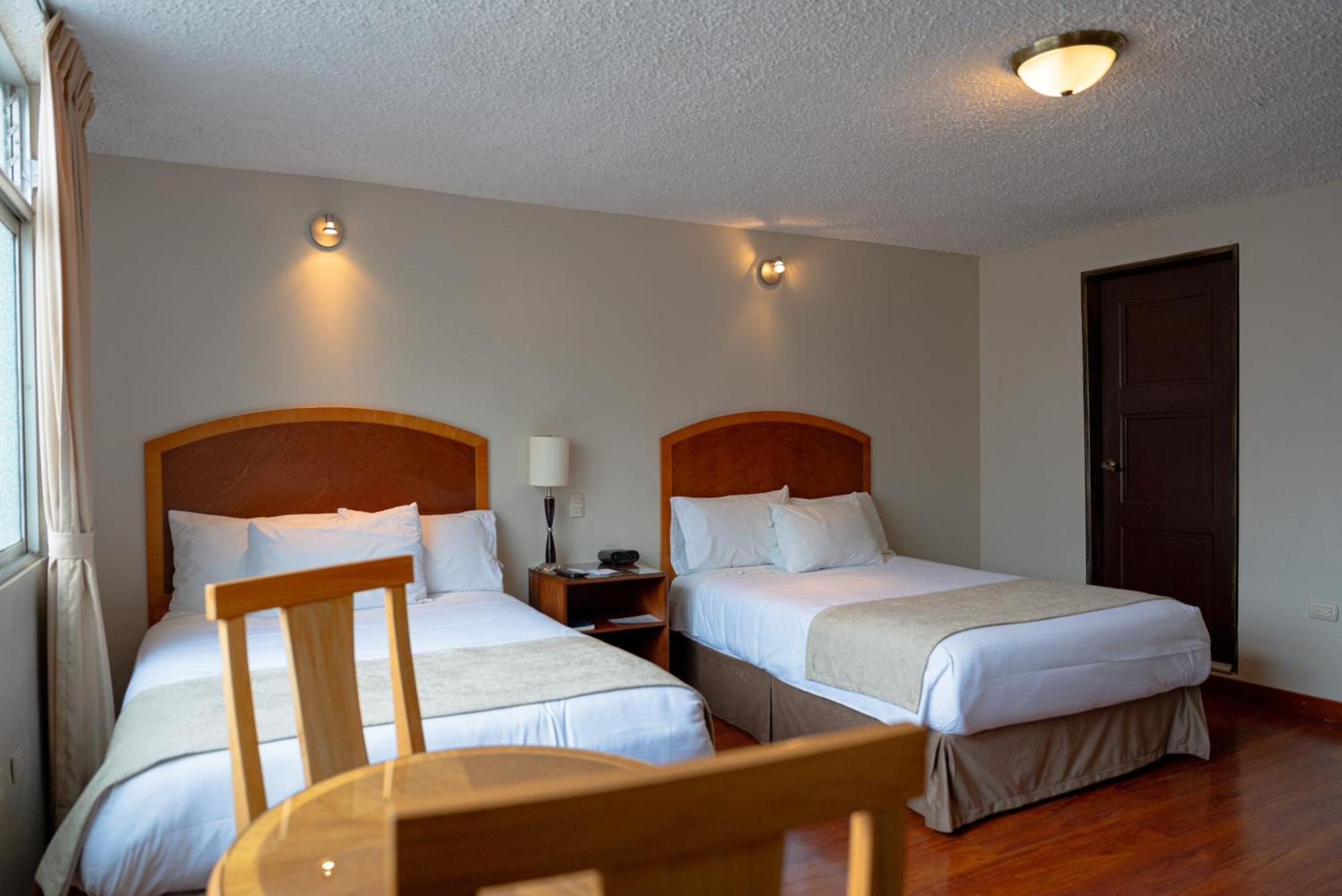 Hotel Santa Monica Куэнка Экстерьер фото