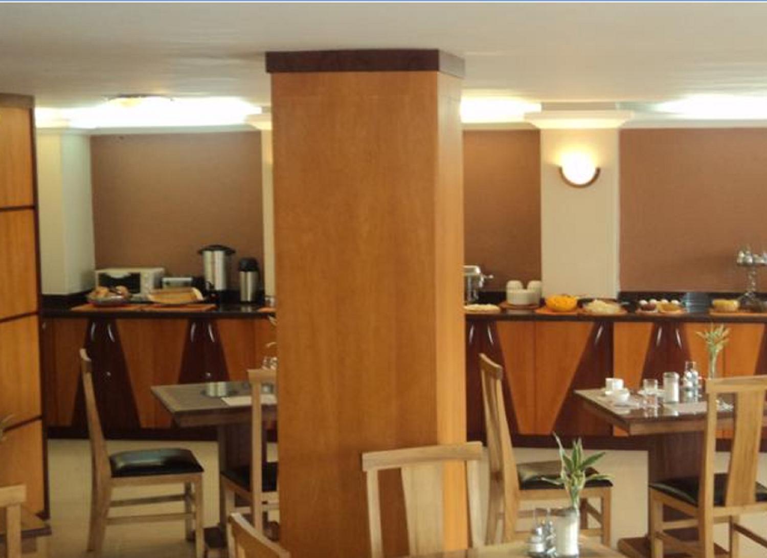 Hotel Santa Monica Куэнка Экстерьер фото